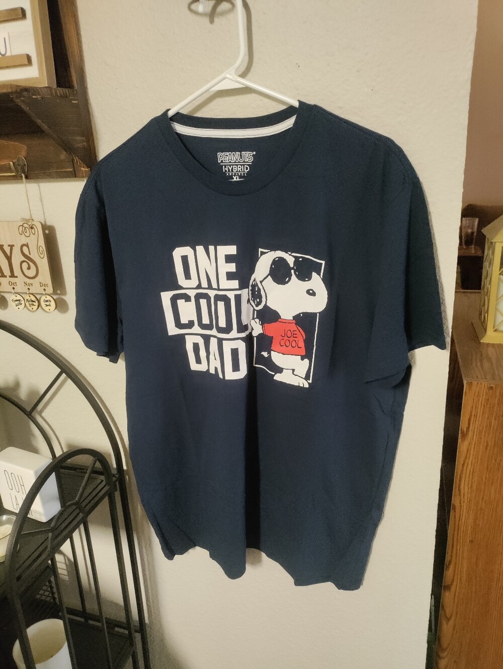 Men's Peanuts T-shirt Size XL
